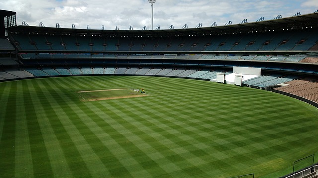 20／21賽季歐冠1／4決賽首回合拜仁慕尼黑2-3巴黎聖日耳曼 馬爾基尼奧斯破門姆巴佩梅開二度.